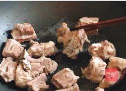 Illustration of how to cook ribs and beans stewed 3