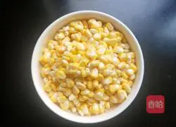 Illustration of how to make fried minced meat with corn kernels 2