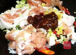 Illustration of how to make farm stir-fried pork 2