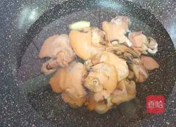 How to cook clams with pickled cabbage Illustration 4