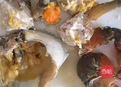  Illustration of how to make stir-fried crabs in typhoon shelter 4