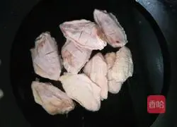 Illustration of how to make Coke Chicken Wings 3