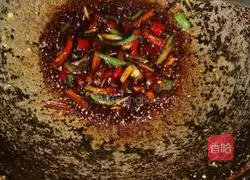 Illustration of how to cook chicken and potatoes 4