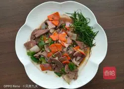 Illustration of how to stir-fry pork liver with onions 5