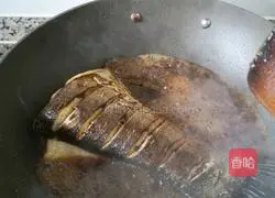 Illustration of braised fish tail 4