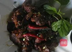 Illustration of oil-consuming sauce-flavored duck 3