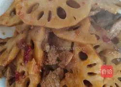 Illustration of how to make spicy stir-fried lotus root slices 14