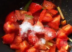 Illustration of how to make tomato scrambled eggs 8