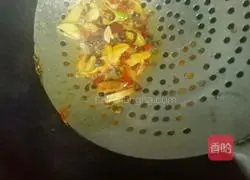 Illustration of how to make bean curd beef 10