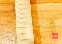 Illustration of how to make bean skin ham rolls 5