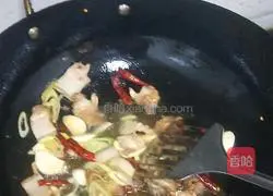 Illustration of how to make fried pork slices with bamboo shoots 6