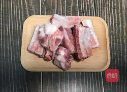 Illustration of how to make sweet and sour pork ribs 1