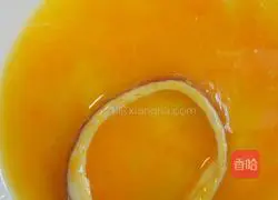 Illustration of how to make fried onion rings 4