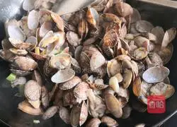 Illustration of how to make stir-fried clams 7