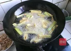 Illustration of how to make fish-flavored eggplant strips 2