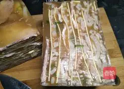 Illustration of how to make crystal pig skin frozen elbow 10