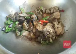 Illustration of how to make stir-fried haggis 4