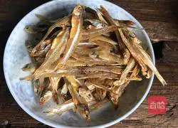 Illustration of steaming dried fish 2