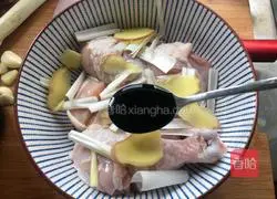 Illustration of how to make rice cooker chicken drumsticks 5