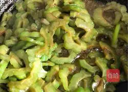 Bitter Melon Scallop Recipe Illustration 12