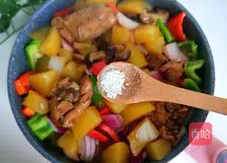 Illustration of how to make braised chicken legs 15