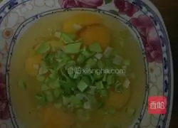 Illustration of how to make cucumber and scrambled eggs 2