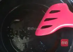 Illustration of how to make sweet and sour pork ribs 2