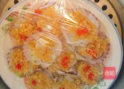 Illustration of how to make garlic vermicelli scallops 15