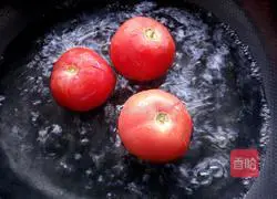 Illustration of how to make scrambled eggs with tomatoes 3