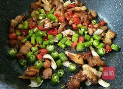 Illustration of how to make spicy stir-fried pork 8