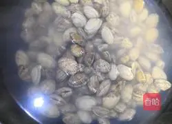 Illustration of how to make spicy fried clams 5