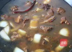 Illustration of how to make lamb stewed with potatoes 8