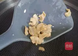 Illustration of how to make fried beans and meat 6