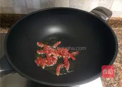 Illustration of how to make black pepper steak and stir-fried mushrooms 5