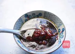 Illustration of how to make tinfoil flower nail powder 4