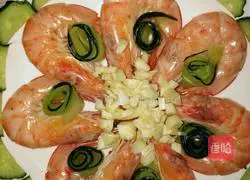 Illustration of how to make a peacock spread its tail 4