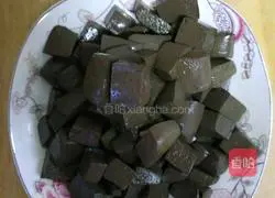 Illustration of how to stir-fry sheep blood 2