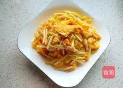 Illustration of how to make fried eggs with chives 10