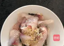 Illustration of how to make spicy boiled fish 2