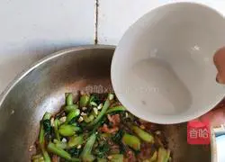 Illustration of how to make vinegar-based garlic rapeseed 4