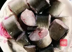 Recipe for Braised Eel with Candied Dates, Wolfberry and Longan 2