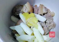 Illustration of how to make yam stewed pig's trotters 8