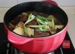 Illustration of Beef Stew with Taro and Cherry Tomatoes 13