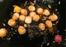 Illustration of how to make tomato braised quail eggs 13