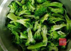 Illustration of how to make fried pasta 5