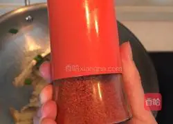 Illustration of how to make wolf tooth potatoes 6