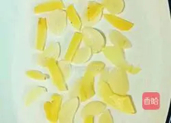Illustration of how to make steamed yellow croaker 2