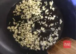 Illustration of how to make steamed chicken breast with garlic 3