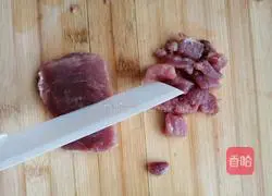 Pineapple Illustration of how to make sweet and sour pork 1