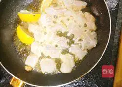 Lemon Fried Fish with Lunch Recipe Illustration 5